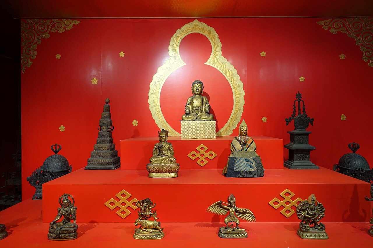 尼洋河畔，快到林芝时水色变得温柔